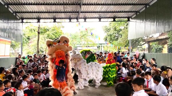 Xã Đăk Rve vui hội trăng rằm